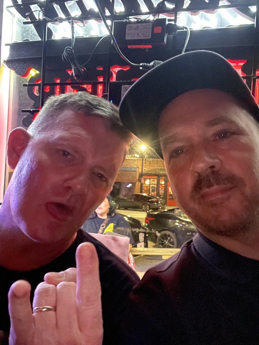 captsolo66's tweet photo. We were like the cool dads at the @callousdaoboys show last night, offering terrible life tips to the youth. Fun times, old friend. 🤘 https://t.co/vFG6GKkqIs