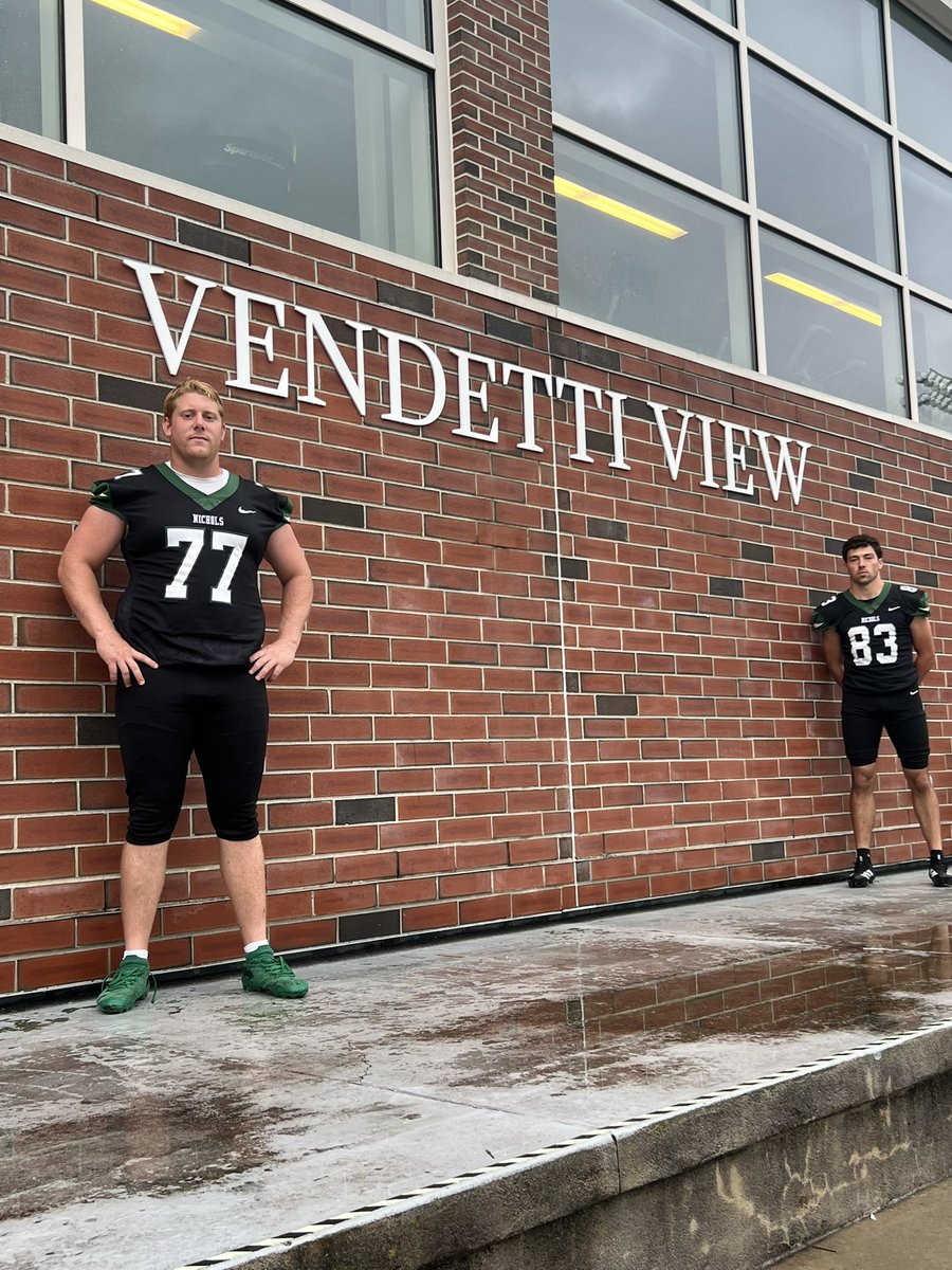 GAMEDAY THREADS! 🧵 

SATURDAY 1PM HOMECOMING 🕐

#FULLTHROTTLE🦬🏈