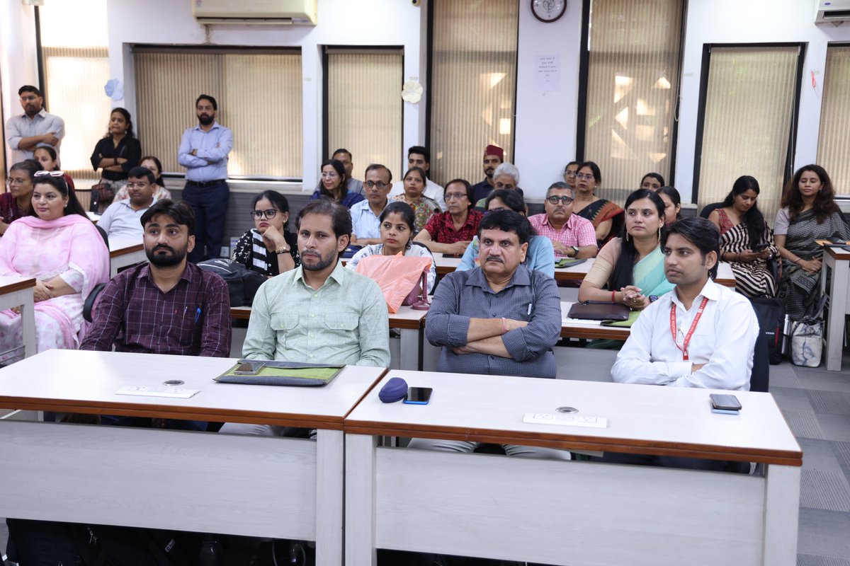 ncert's tweet photo. 𝐕𝐚𝐥𝐞𝐝𝐢𝐜𝐭𝐨𝐫𝐲 𝐒𝐞𝐬𝐬𝐢𝐨𝐧 𝐨𝐟 𝟓-𝐃𝐚𝐲 𝐒𝐜𝐫𝐢𝐩𝐭 & 𝐒𝐭𝐨𝐫𝐲𝐛𝐨𝐚𝐫𝐝 𝐖𝐨𝐫𝐤𝐬𝐡𝐨𝐩𝐬

The valedictory session of the 5-day workshops on the Development and Vetting of Scripts and Storyboards for Virtual Labs (Hindi & English, Classes 6–8) and Educational Audio-Video Script Development in Physical Education & Well-being (Khel Yoga – Class 4), Science (Curiosity – Class 7), and Mathematics (Ganit Prakash – Class 7) was held at CIET–NCERT from 22-26 September 2025.

Experts from SCERTs, DIETs, Govt. Schools, KVs, RIEs & Sarvodaya Schools collaboratively developed 200+ scripts and storyboards aligned with NEP 2020 and NCF-SE 2023 to make learning more engaging and experiential.

#ciet #ncert #virtuallab #storyboards @EduMinOfIndia  @RIEMYSURU  @riebbsr  @RIEBhopal  @riea_official