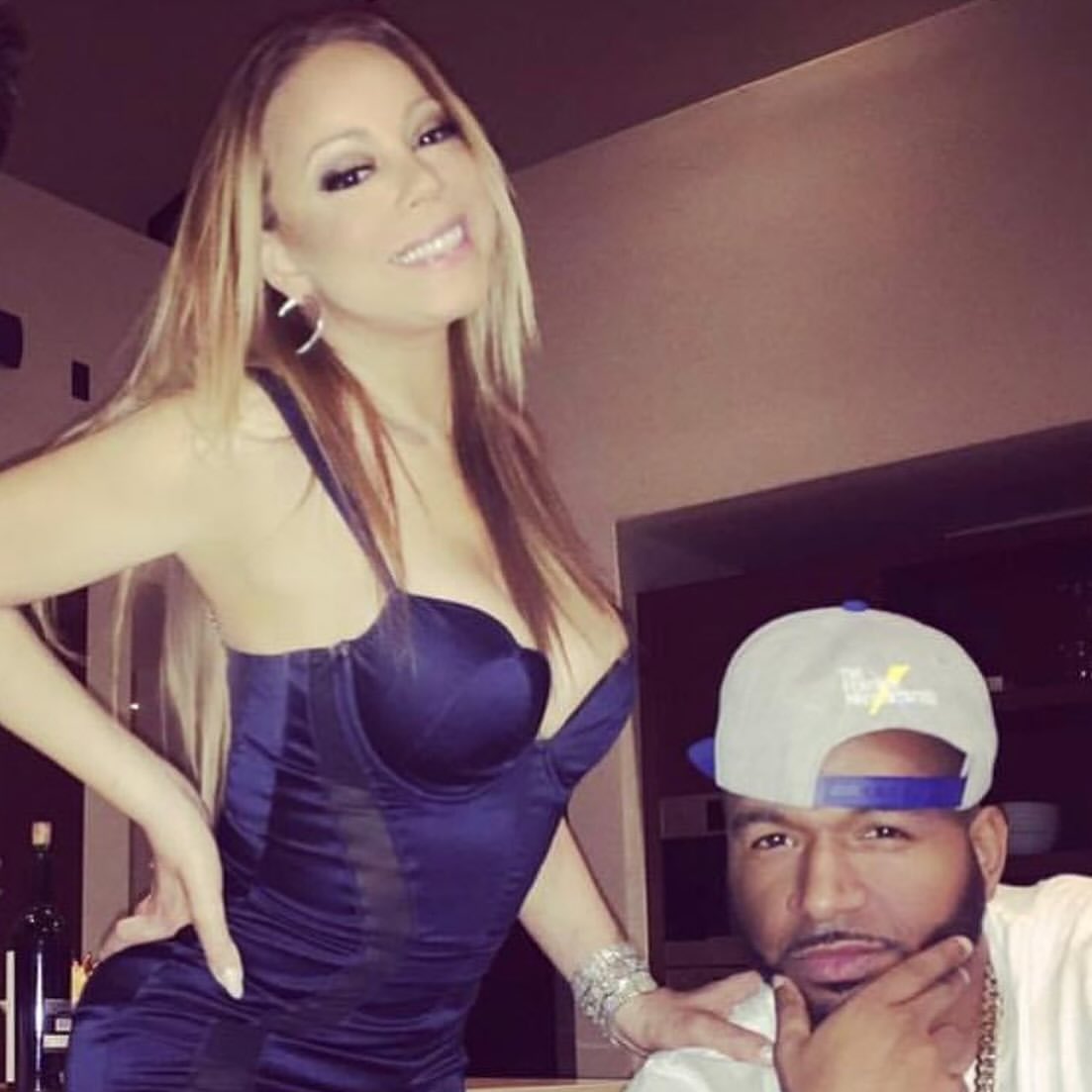 DJSUSSONE's tweet image. This is a @mariahcarey appreciation post to celebrate the release of her new album “Here For It All” which is available everywhere right now. So many 🔥 songs!! Here are some pictures of us throughout the years.  Go all stream the album immediately. 🙌🏽✊🏽 Also we will see you in…