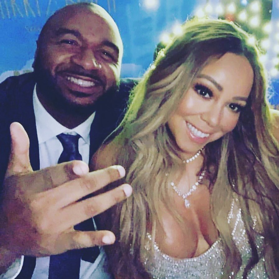 DJSUSSONE's tweet image. This is a @mariahcarey appreciation post to celebrate the release of her new album “Here For It All” which is available everywhere right now. So many 🔥 songs!! Here are some pictures of us throughout the years.  Go all stream the album immediately. 🙌🏽✊🏽 Also we will see you in…