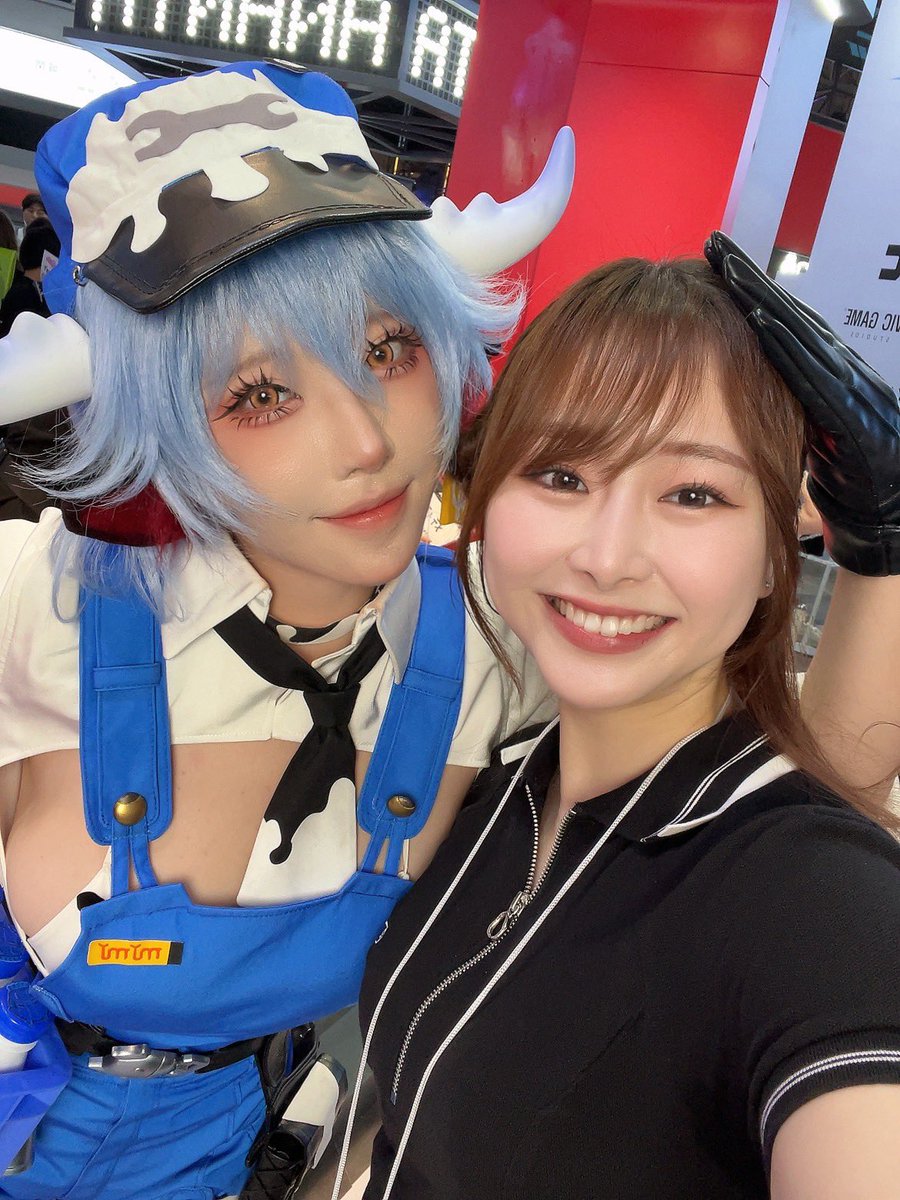 #ANANTA #無限大Ananta ブースにて、
コスプレイヤーの菌烨takoさんともお写真撮ってもらった😭なでなでしてくれた😭💗
幸せでした！生で見ても、お写真も、どちらもちょーちょー美人☺️ラブです！
