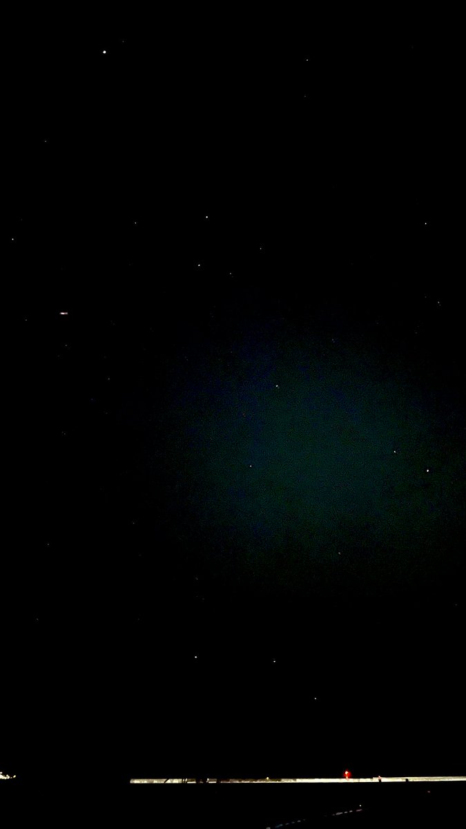 385U8's tweet image. 初挑戦の星空撮影にしてはうまくいったと思ってる🥹ﾀﾞﾚｶﾎﾒﾃ

#iPhone写真
#iPhone13