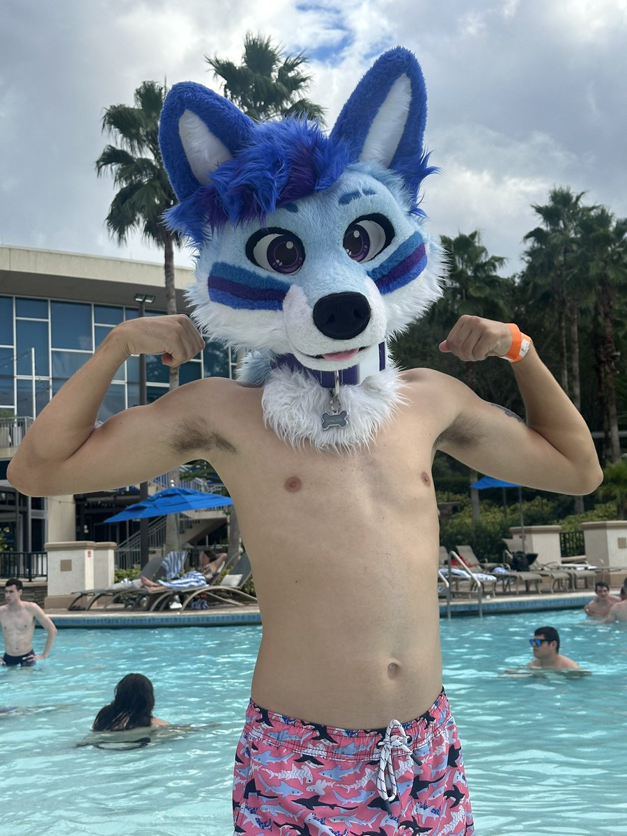 Hot pool boys for #fursuitfriday 🥰