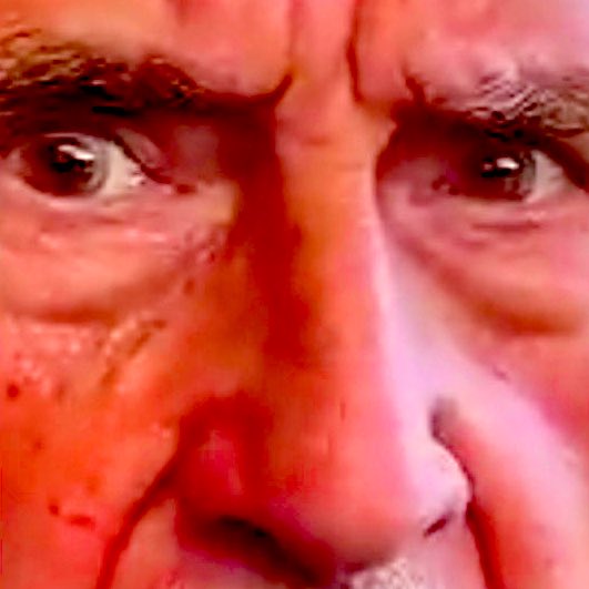 Andrej Babiš se nezúčastní debaty v České televizi. Člověk, který by měl vést naši zemi se bojí prezentovat to, co chce s naší zemí provádět. Za mě není nic jiného, než zbabělec. Nedopusťte, aby naši zemi vedl zbabělec.