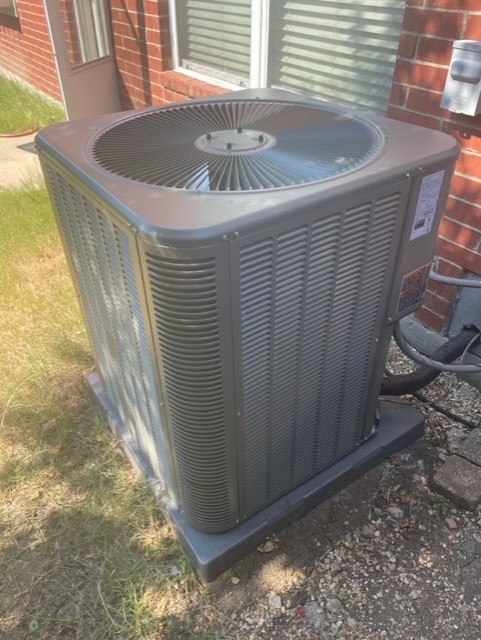 IMEServicesLLC's tweet image. What's your biggest HVAC maintenance mystery? 🔍

How often should filters really be changed?
Why does one room stay hotter than others?
When do strange smells become serious problems?

Share your confusion - we'll share our insights.
#IMEServices #DFW