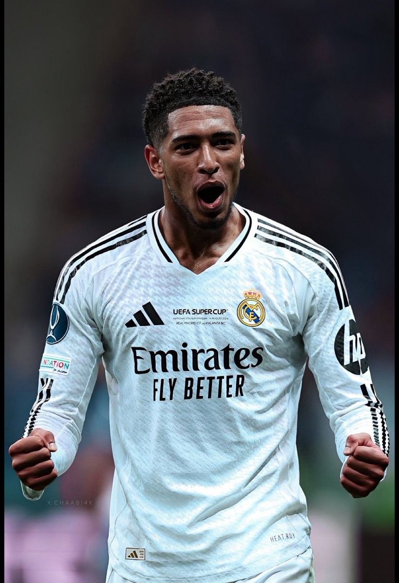 🗣 Xabi Alonso : « Bellingham🏴󠁧󠁢󠁥󠁮󠁧󠁿 ? C'est un milieu offensif. Il peut participer à la construction du jeu et à la finition. Il a la capacité de couvrir beaucoup de terrain. Certains joueurs sont plus statiques, et Jude n'en fait pas partie. »