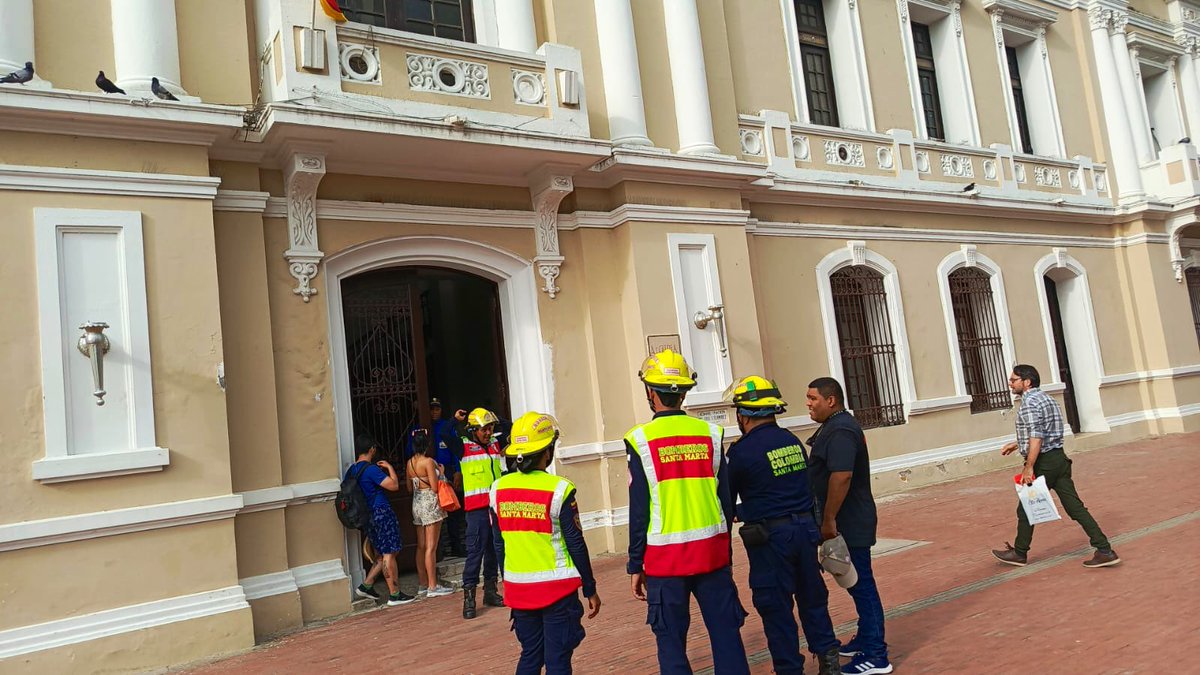 ¡Nos estamos preparando!

Se acerca el #SimulacroNacional y desde la <a href="/OgriccOficial/">OgriccOficial</a> hemos venido trabajando para avanzar en la preparación del escenario de riesgo,roles y responsabilidades.

Si aún no te has inscrito, estás a tiempo. ¡Anímate y participa!

n9.cl/d011p