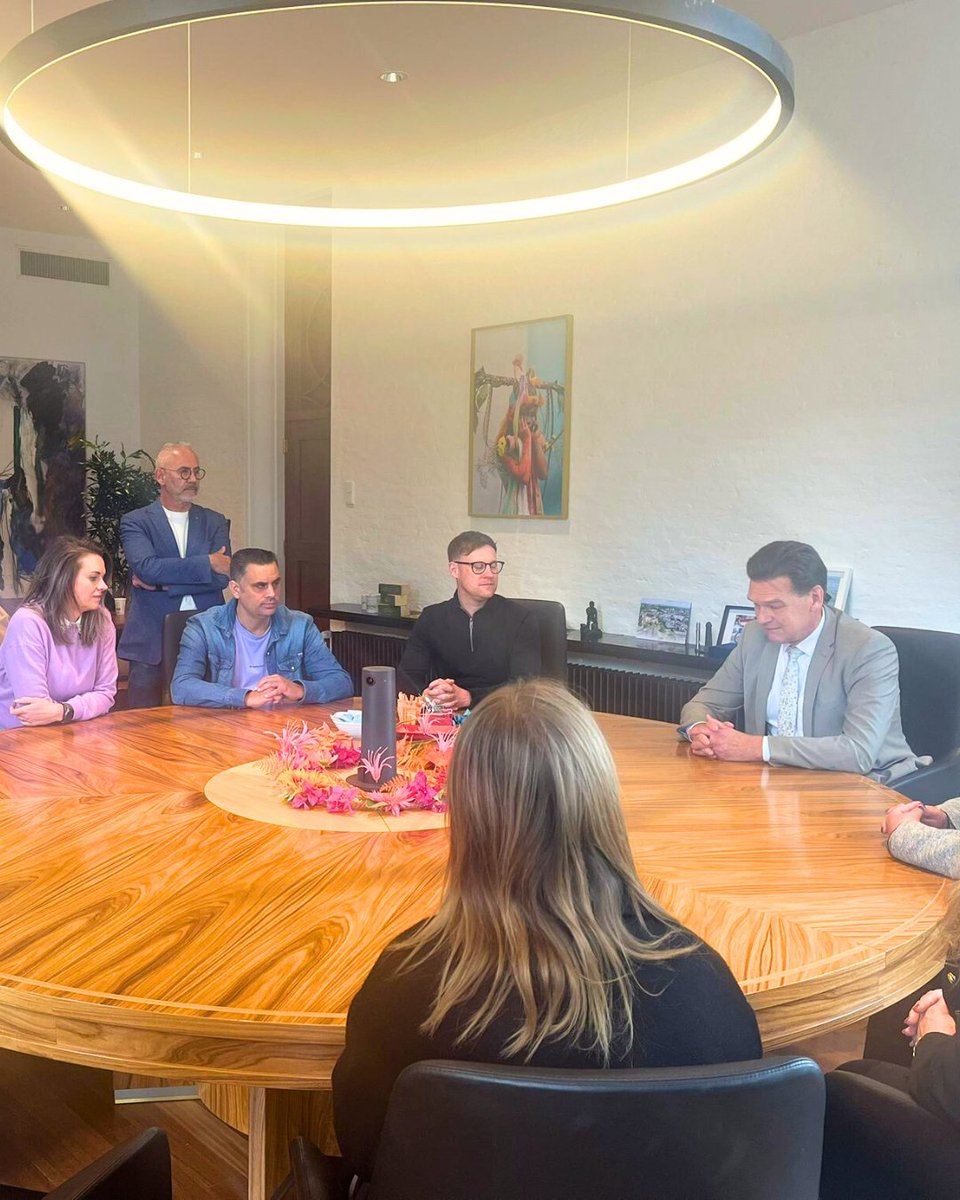 BallyhouraDev's tweet image. @BallyhouraDev  visited Heerlen 🇳🇱 this week as part of the @citicess #EUproject. We explored the Breakthrough Method, saw family coaches in action, and planned the Ballyhoura Breakthrough pilot. Excited to bring these insights home to Charleville! 💡❤️
#CITICESS