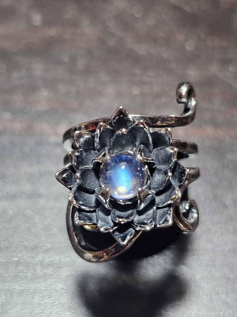 専用です♡2024✩新作　ラブラドライト蓮、ブルーアンフィボール黒翡翠 専用です♡2024✩新作 ラブラドライト蓮、ブルーアンフィボール