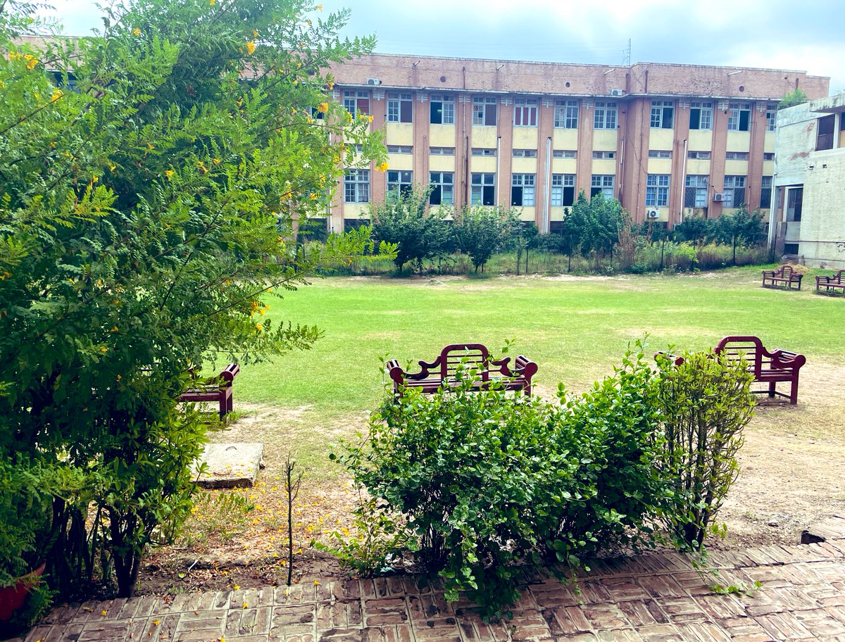 khattak_Zalanda's tweet image. Some places aren’t just places, they’re chapters. 🍁
#Vibes #Life