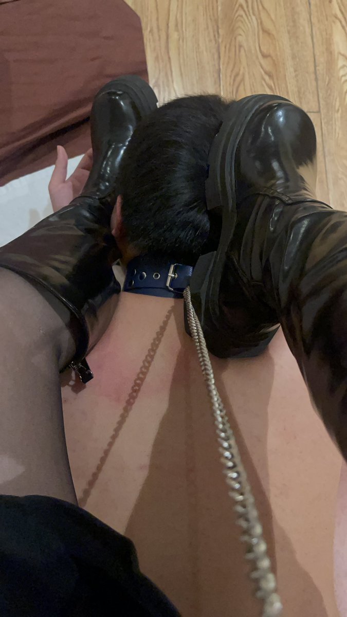 做了我的狗，自然是不会亏待你们的，但是，做错事儿了该打还是要打的。#字母圈性奴 #字母圈 #SM #小众圈