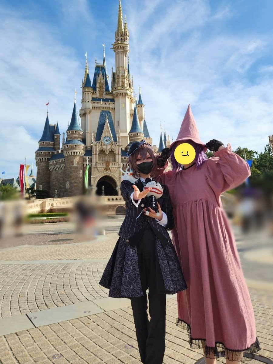 youtuu_ga_itai's tweet image. Dハロ楽しかった😢😢
素敵な仮装者さんと一緒にお写真撮らせていただいてもう最高の日でした……
一緒にお写真撮ってくださった方、本当にありがとうございました🙇