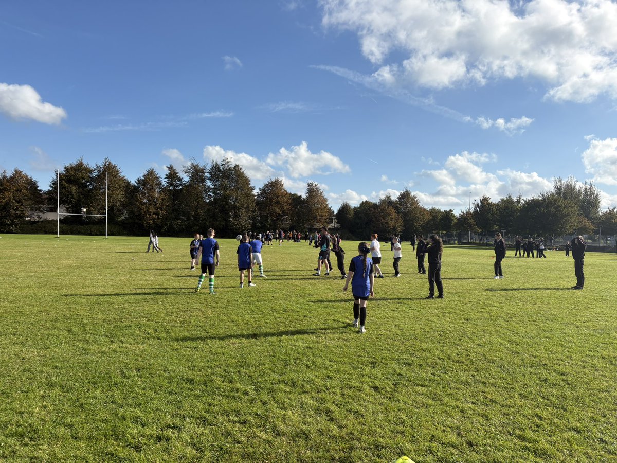 JackNMCRO's tweet photo. Leinster’s clash with Cardiff in Tallaght (Sept 13) sparked a buzz. Today 300+ 5th &amp; 6th class students enjoyed a tag rugby blitz at @TallaghtRFC 🏉 Current players recalled Leinster HC Leo Cullen’s visit, passing on that same energy to their classmates.
#NeverLessThanEverything https://t.co/mlEoLO5gxR