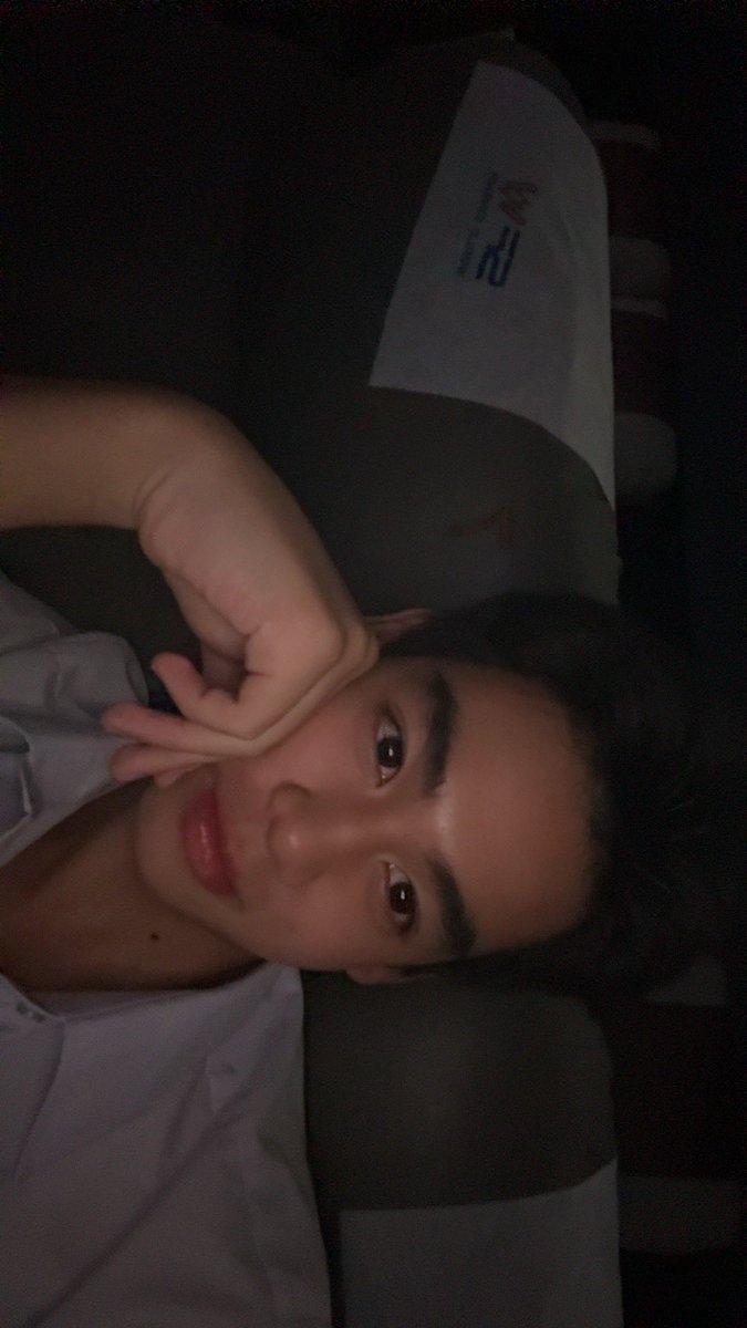 เหงาอะ… มานั่งดูด้วยกันหน่อยสิ~~
(น้องซันกลัวผี)✅