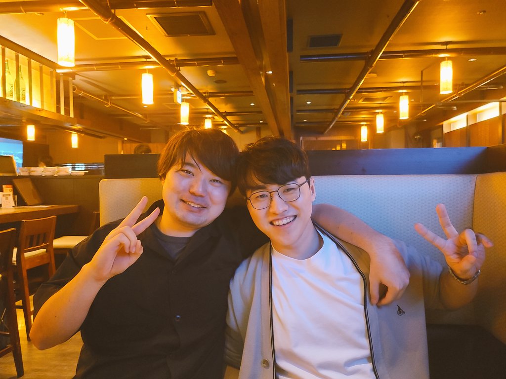 2019 duo bot
TGSでゲームを説明するoddugiの姿を見て、あの頃からずいぶん時間が経ったんだなとしみじみ
<a href="/OdduGi1107/">송광호</a>