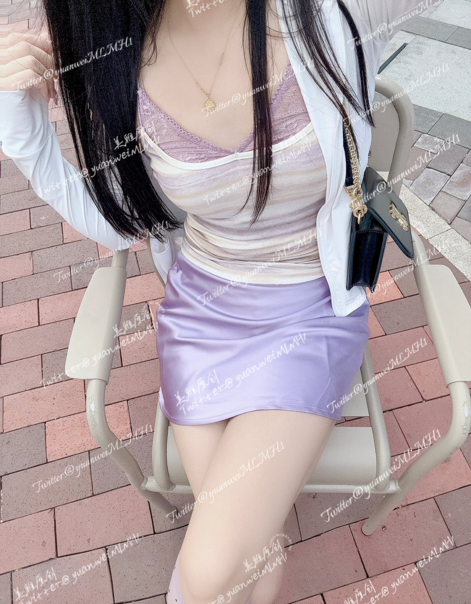 今天逛街步数2w+，小腿袜+平底鞋，逛一下午街脚不酸，还被路人问链接， https://t.co/0N7IajMpaV