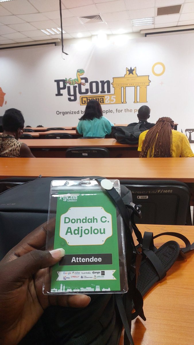 Donchaminade's tweet image. #PyConGhana2025 is officially started 🥳🇬🇭
You can join us because we just started and we are in the first step of this day with miss Afi's keynote...