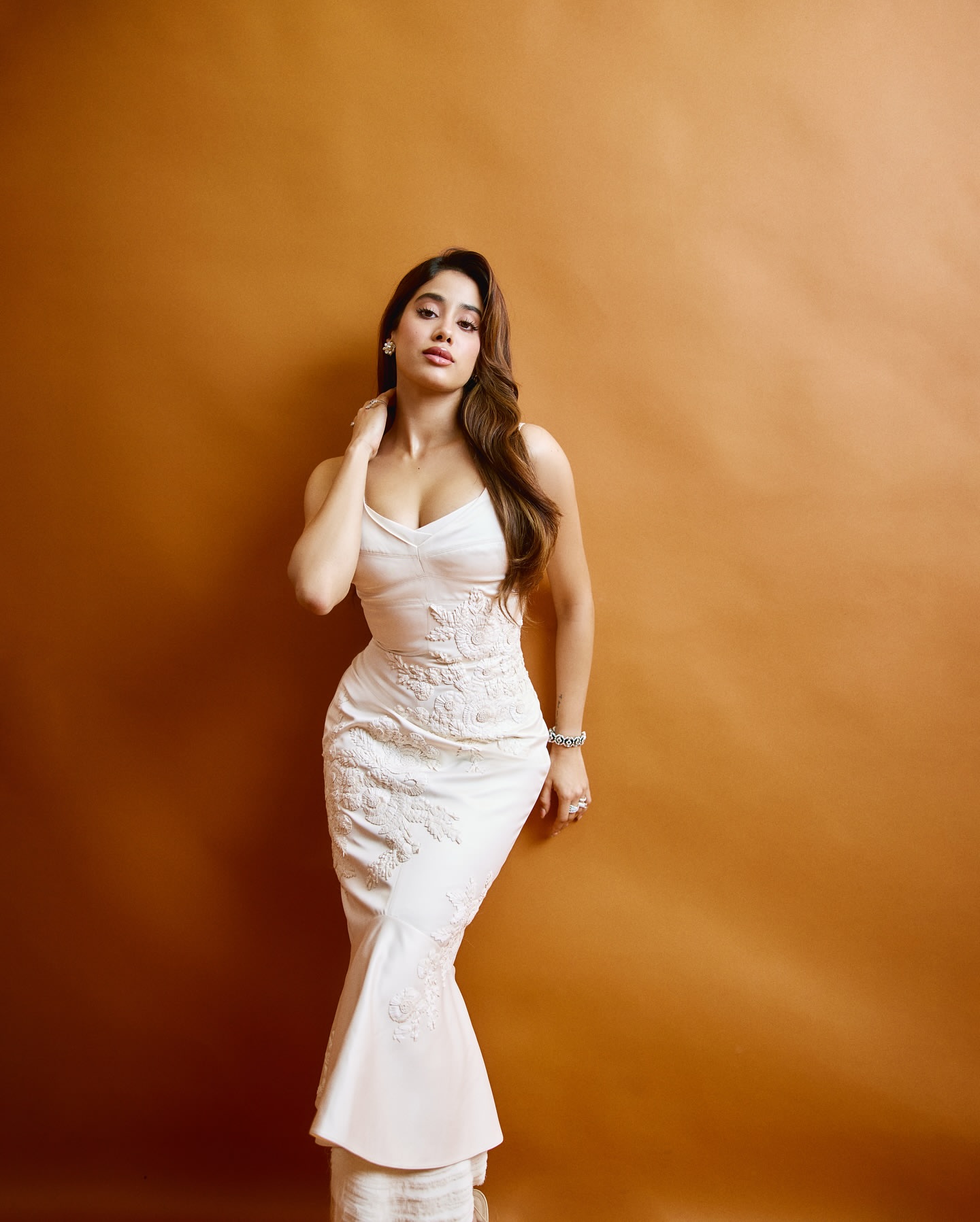 G1xgDKKaoAAn25h?format=jpg&name=large