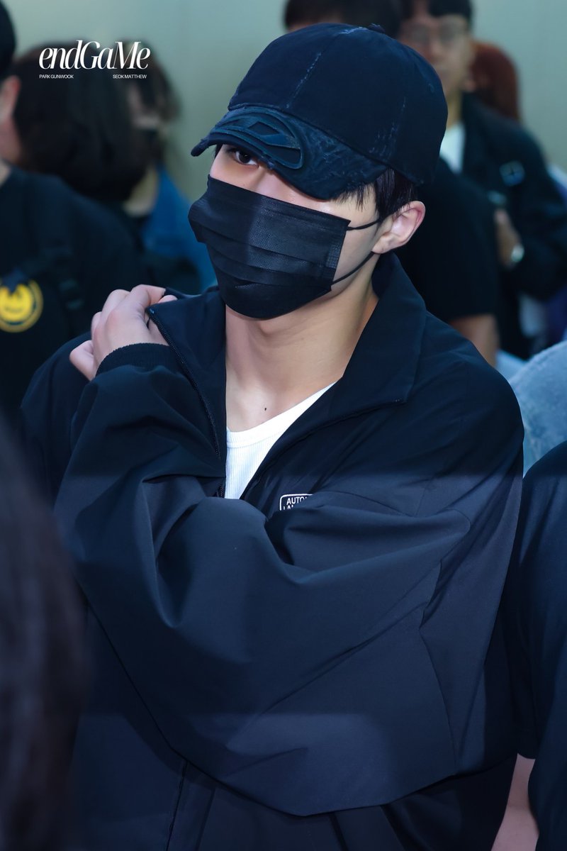 ENDGAME52's tweet image. 250926 ICN 🛫

#박건욱 #석매튜 #맽박즈 #PARKGUNWOOK #SEOKMATTHEW  #MATTPARKZ #ZEROBASEONE    #제로베이스원    #ZB1