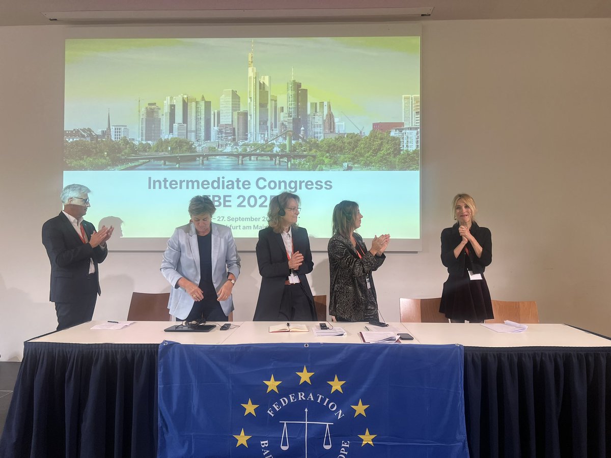 EuropeanBars's tweet photo. The FBE Autumn Congress in Frankfurt opened with a speech by the FBE President, followed by key interventions. A moving address from the Turkish delegate 🇹🇷 highlighted the alarming prosecution of lawyers for doing their duty ⚖️. FBE stands for rights &amp; rule of law 📜 https://t.co/3MFNS22kfC