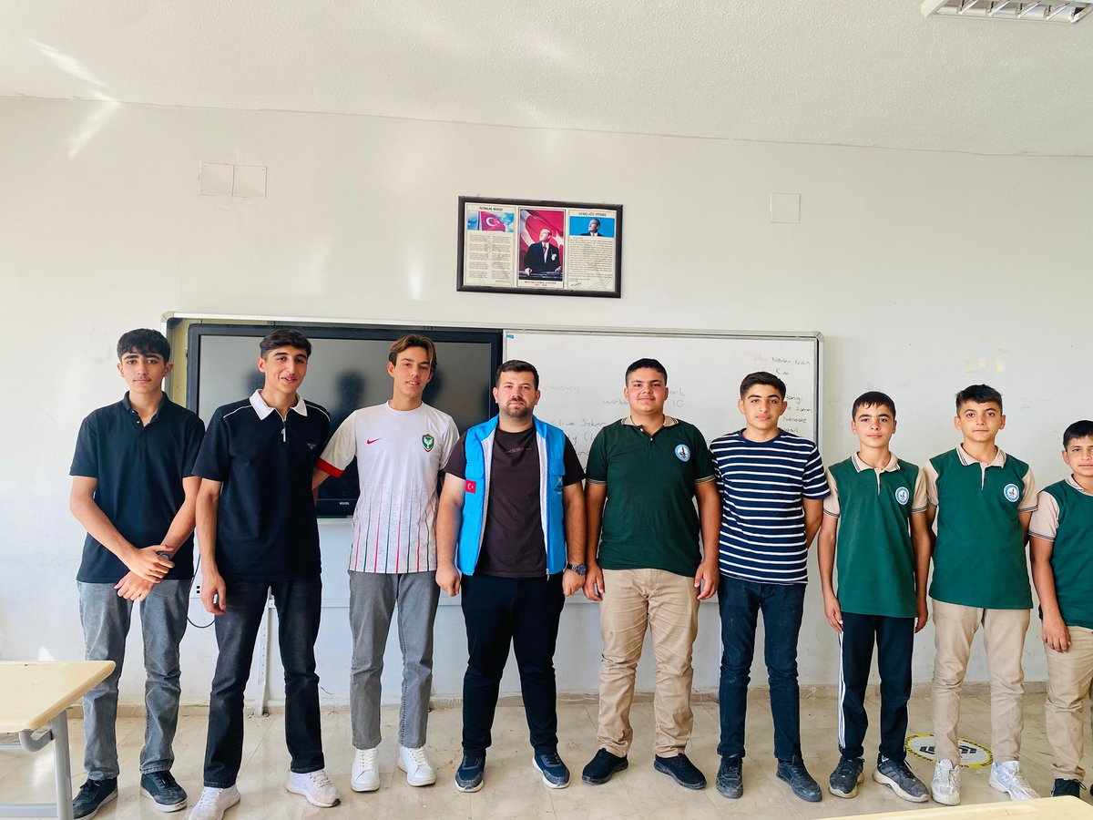 📢 11 Nisan İmam Hatip Lisesi
✨ Okul Başkanı ve Sınıf Başkanları Teşkilat Toplantısı Gerçekleştirildi ✨

Okul başkanımız ve tüm sınıf başkanlarımızın katılımıyla teşkilat toplantımızı başarıyla tamamladık. 🤝