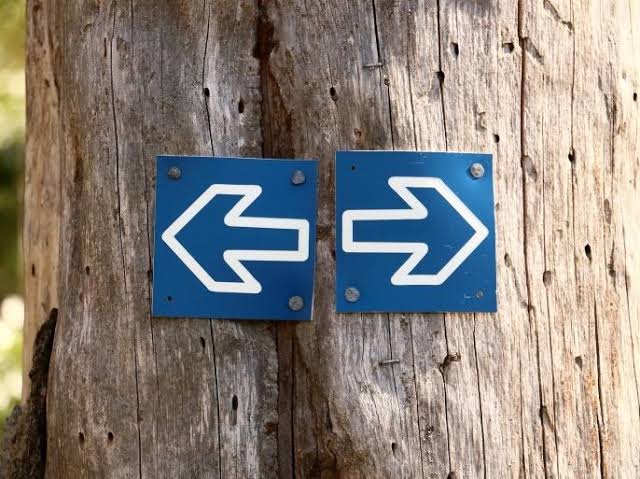 كثرت الخلافات بيننا . و كثرت الفرقة بين الاخوات . وان كان الأفضل لنا أن نندمج سويا . إلا أن الفراق هو النتيجة الحتمية 🫸🫷