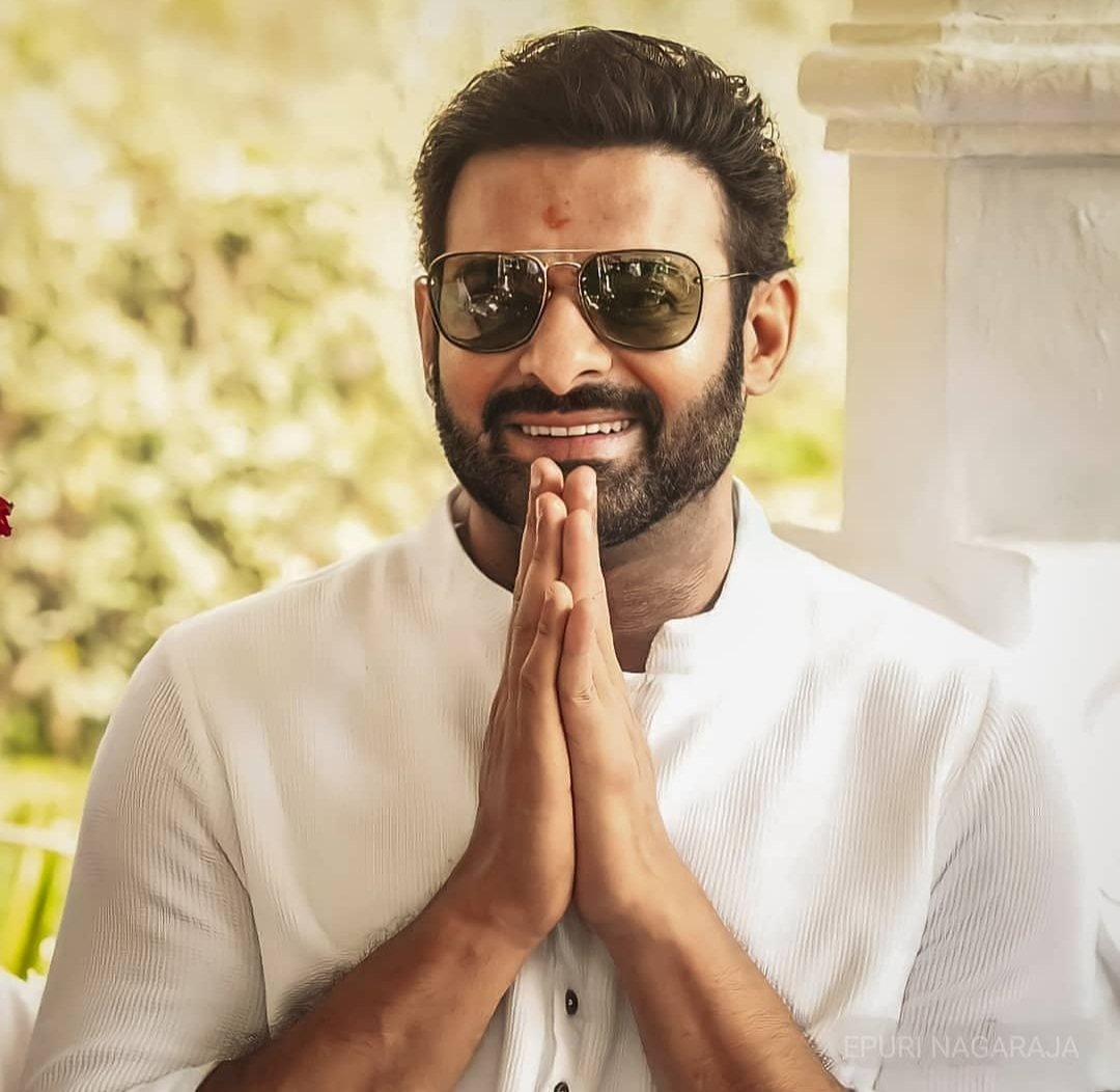 Dear <a href="/DirectorMaruthi/">Director Maruthi</a> &amp; <a href="/SKNonline/">SKN (Sreenivasa Kumar)</a> Darlings requesting you please Hikes Matram penchodu &amp; maku vaddhu kuda💯🤌 middle class family lo unna andharu hpygavellela chudandi, kani ibbandi padela cheyakandi🙏 festival season alochinchandi🤌 #Prabhas𓃵 #Prabhas Annayya🧿❤️ #TheRajaSaab