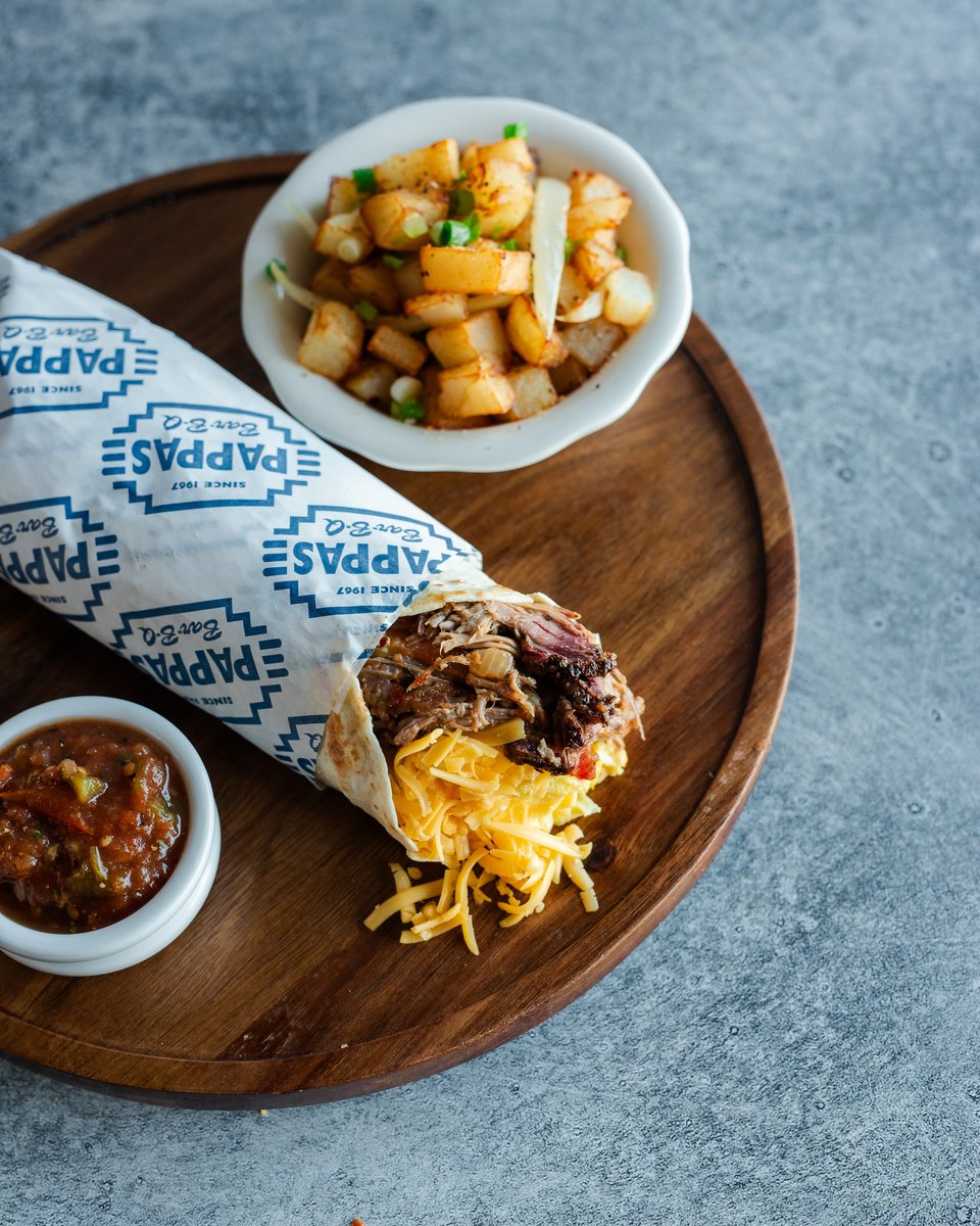 PappasBarBQ's tweet image. How to &quot;TGIF&quot; properly: start the day with breakfast tacos. 

Bacon, chorizo, pork link, brisket, potato… which morning pick-me-up are you picking?

Available M-F, 6:30-10 am #BetterBreakfastDay #BreakfastTacos #PappasBarBQ