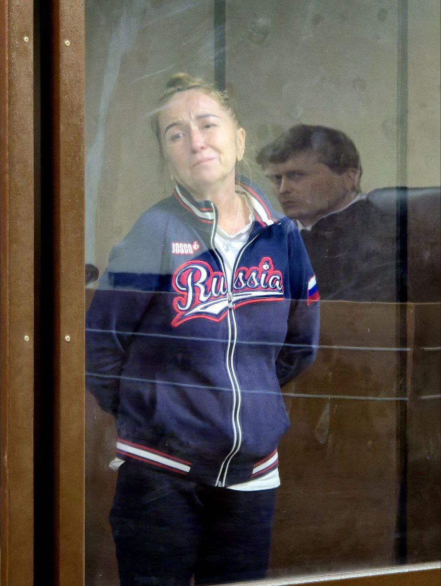 Лесбиянкалардың көкөністермен жыныстық қатынасқа түсуі туралы бейне