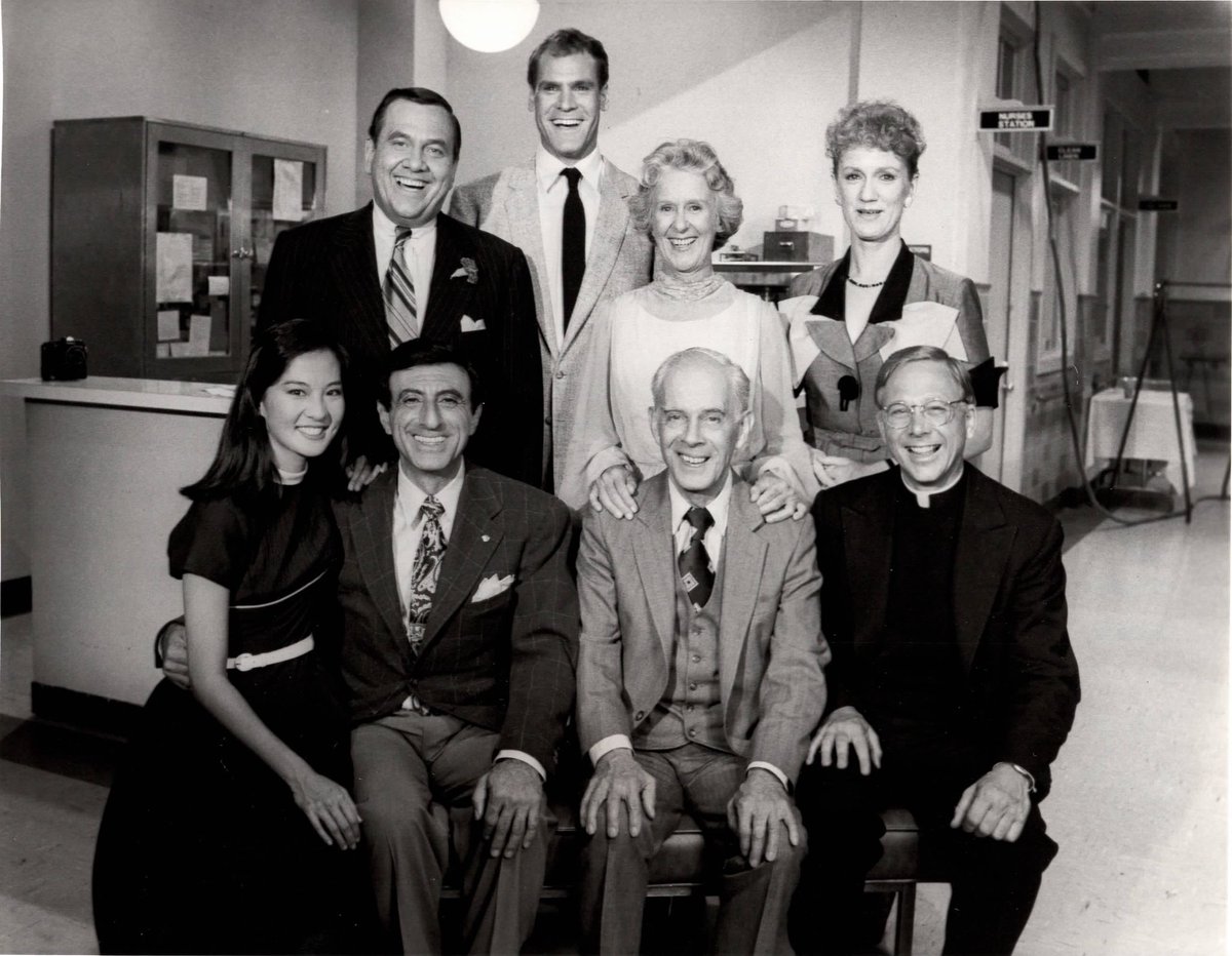 The M*A*S*H Historian (@mashhistorian) on Twitter photo 42 years ago today, AfterMASH debuted (September 26, 1983) on CBS! The series starred three M*A*S*H regulars and began with strong ratings, but the audience quickly declined. Ultimately, the series was cancelled before the end of its second season. #ClassicMASH 42 years ago today, AfterMASH debuted (September 26, 1983) on CBS! The series starred three M*A*S*H regulars and began with strong ratings, but the audience quickly declined. Ultimately, the series was cancelled before the end of its second season. #ClassicMASH