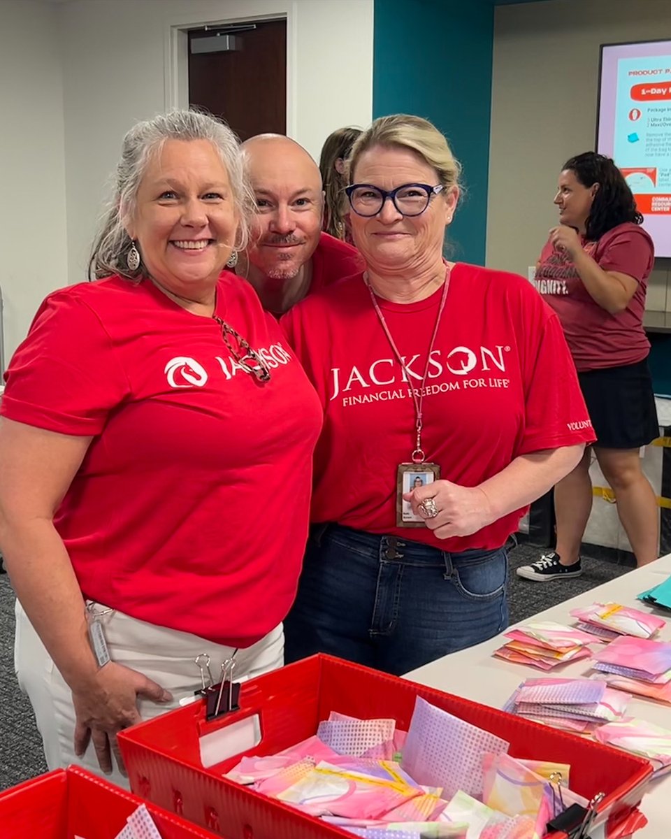 JacksonNational's tweet photo. Happy National #ComplianceOfficerDay! 🥳
Join us in honoring the commitment and effort of #compliance professionals who help businesses uphold integrity, transparency, and accountability in everything they do. #WeAreJackson https://t.co/9lorFG0W0R