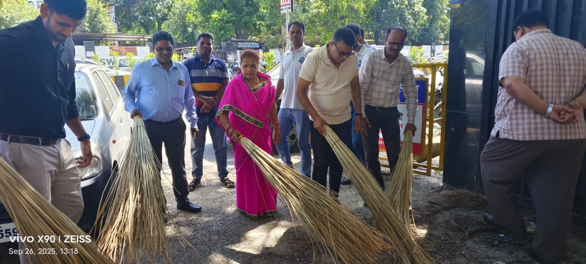 कुछ और झलकियाँ -