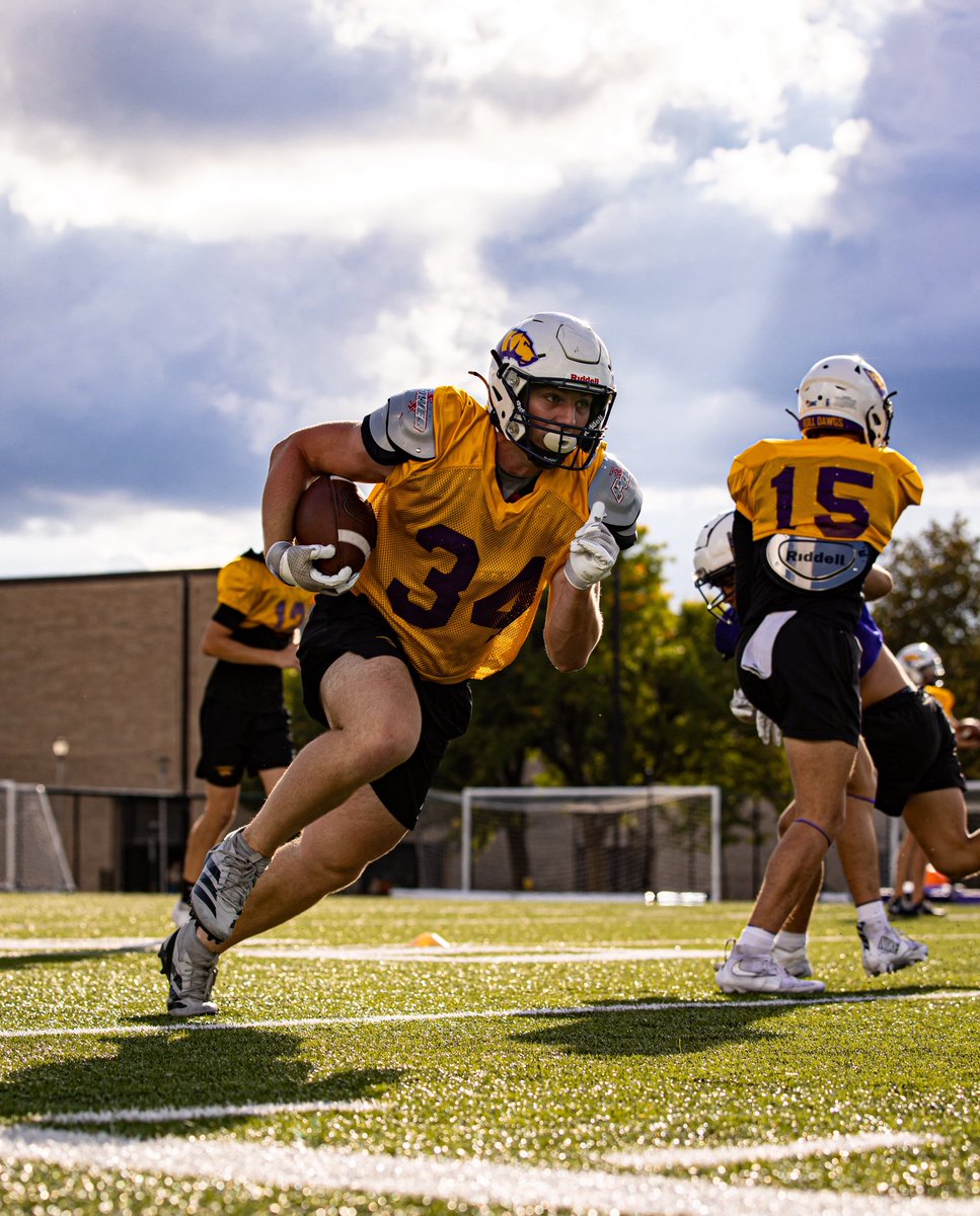 UWSPFootball's tweet photo. one day at a time 🤘

#CALIBRATE | #WhateverItTakes https://t.co/T1YnoMw6wA