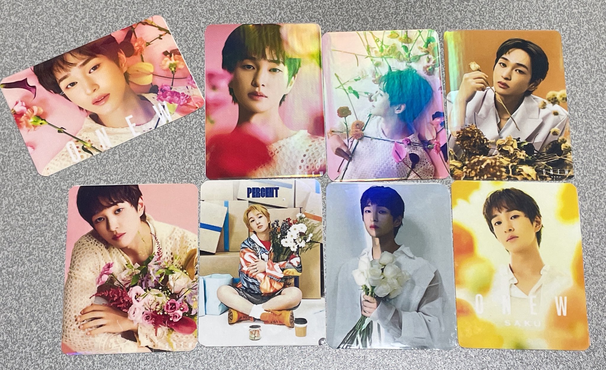 オニュ ONEW THE LIVE PERCENT ユニフォーム トレカ付き オニュ 2025 ONEW THE LIVE PERCENT ユニフォーム - メルカリ