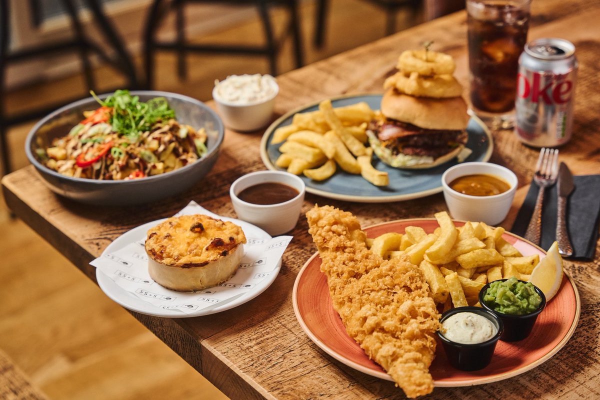 Have you tried our dine in bistro yet? 

Booking recommended! 

web.dojo.app/create_booking…

#dinein #weekend #bistro #fishandchips #aberdeen #cafe21