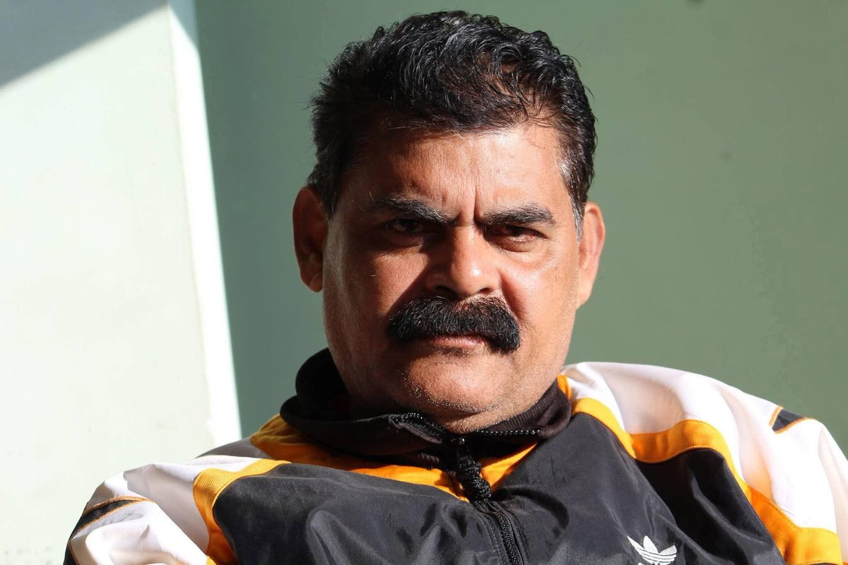 HimanshuValmi13's tweet image. आज राजधानी दिल्ली के मालवीय नगर में लखपत सिंह कटारिया (लकी अंकल) जी की सुबह पार्क मे गोली मारकर निर्मम हत्या कर दी। हमारे सुख-दुःख के साथी व  समाज के हर वर्ग की आवाज़ थे।
उनका जाना हम सबके लिए और समाज के लिए अपूरणीय क्षति है। तथागत से प्रार्थना  हैं कि शोकाकुल परिवार को इस दुख की…