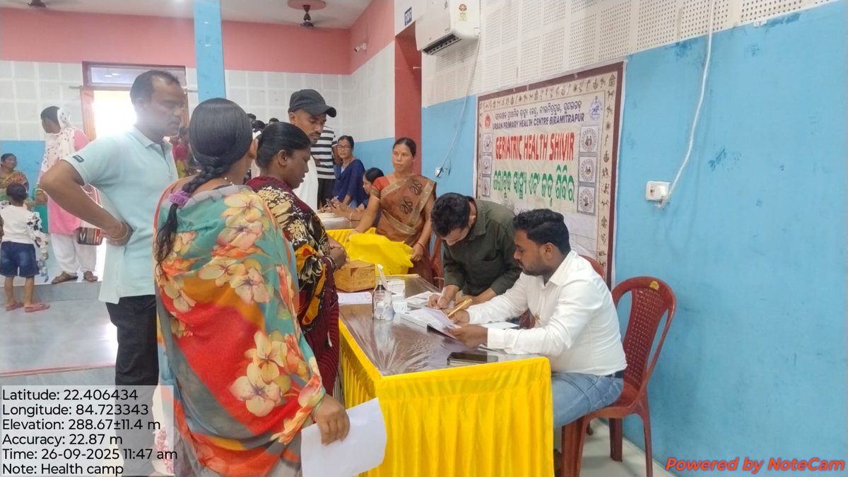 *Swachhta Hi Seva -2025 campaign under the theme "Swachhotsav"*  
Day 10 activities - Safai Mitra Surakshya Sivir Organisation  among Vice chairman,All office staff,Sanitation Staff, Swachha karmi, Swachha Sathi and Supervisor at Town Hall. #SwachhataHiSewa2025 #Swachhotsav