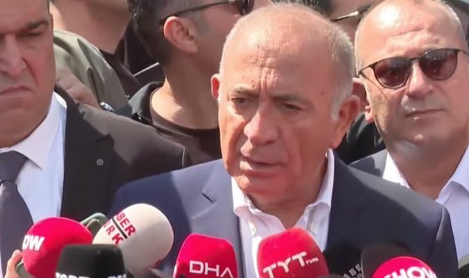 #SonDakika
CHP, Gürsel Tekin ve Barış Yarkadaş’ı, 
Yüksek Disiplin Kurulu kararıyla partiden ihraç etti.