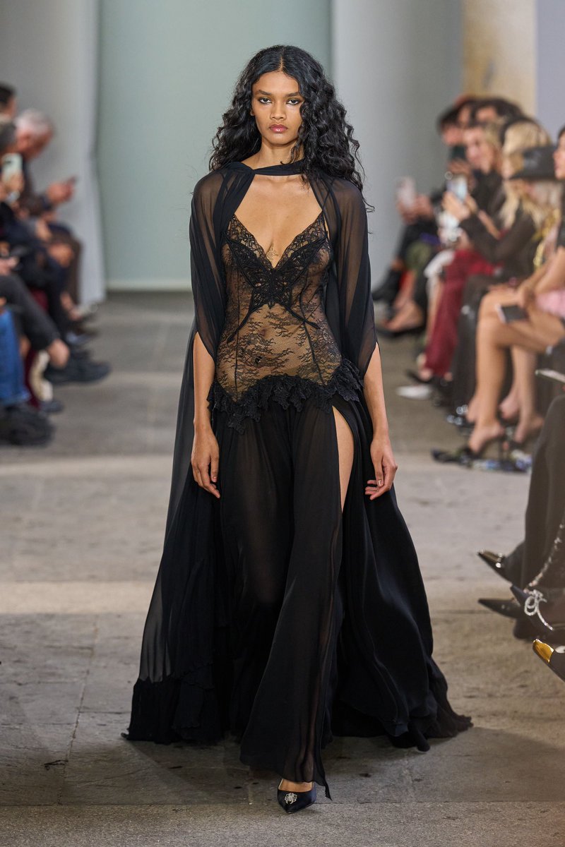 aquariusbby6's tweet image. Blumarine, Spring 2026