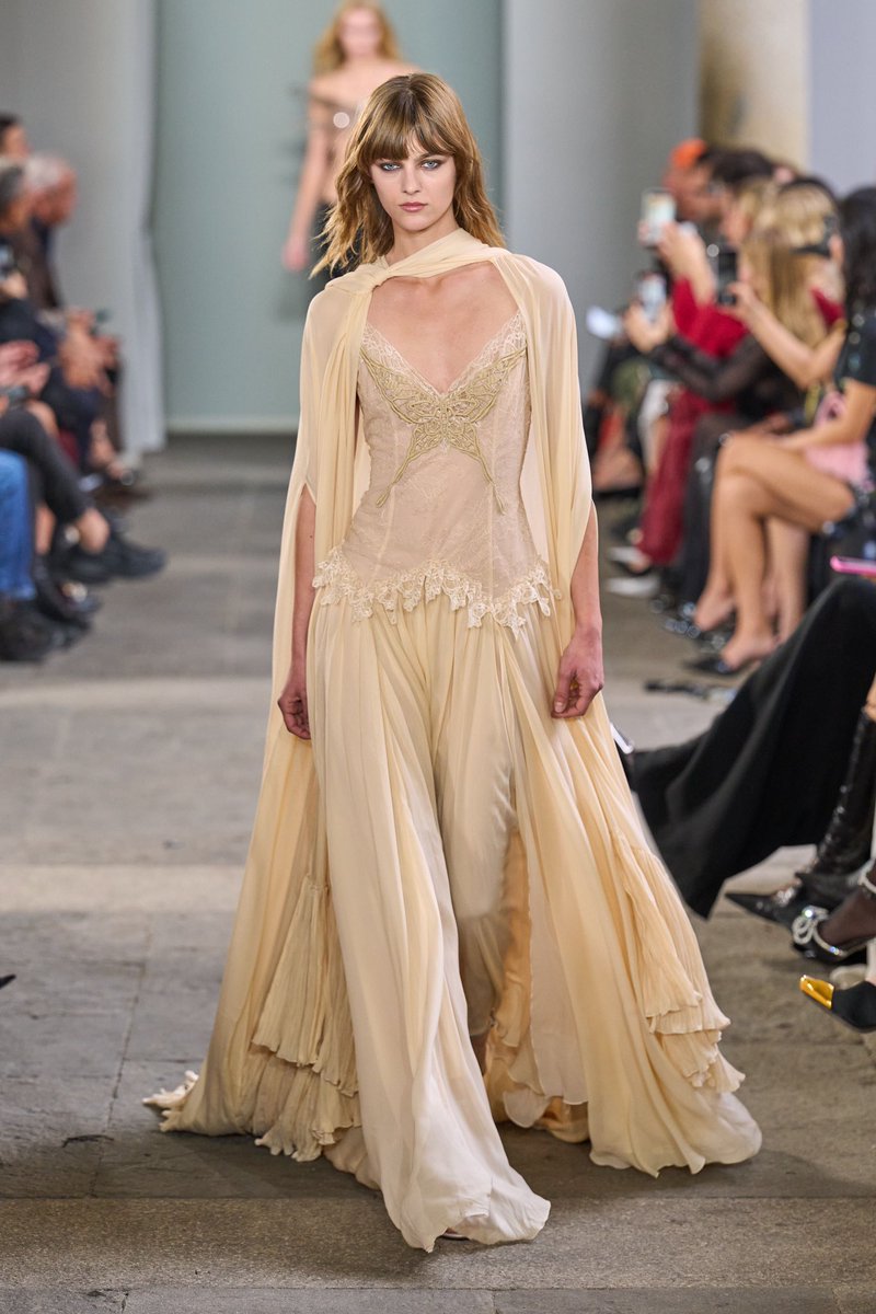 aquariusbby6's tweet image. Blumarine, Spring 2026