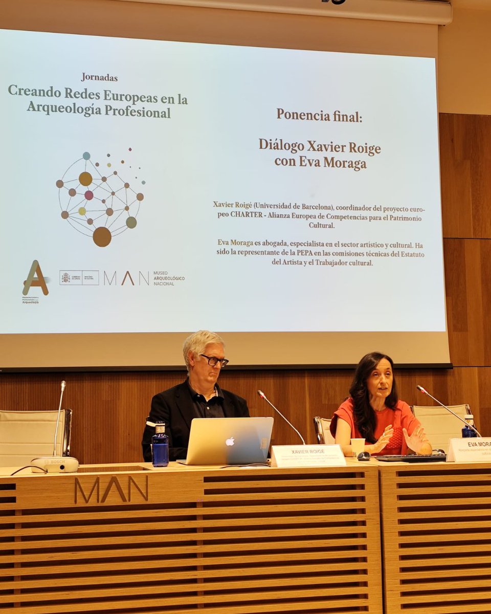 Hemos cerrado unas Jornadas históricas para la profesión, con un interesante debate  entre dos voces expertas. 
¡Gracias a todos los que habéis participado y a los que queréis ser parte de este cambio!. 
#CreandoRedesEuropeasArqueologíaProfesional #CREAP  #arqueología