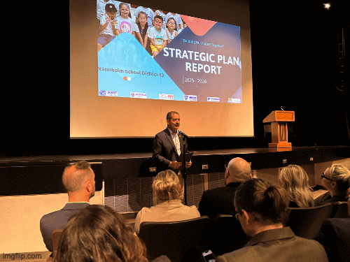 Great Town Hall with Rep. Chuy García! His message fueled our Strategic Plan and our commitment to the future we envision ➡️ #D83Shines 🚀