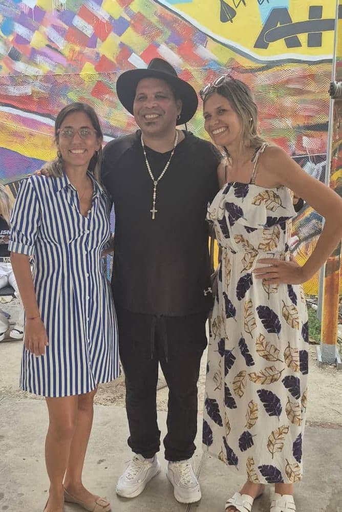 Verónica Santiago (@verodecuba) on Twitter photo Felicidades al rey de los Talismanes <a href="/arnaldotalisman/">Arnaldo Rodriguez TALISMÁN</a> hoy está soplando velitas desde su agencia  <a href="/musicuba_egrem/">Musicuba</a> y la Familia de <a href="/EGREMOFICIAL/">EGREM</a> deseando una feliz jornada 🥳🎂🎶🎤 Felicidades al rey de los Talismanes <a href="/arnaldotalisman/">Arnaldo Rodriguez TALISMÁN</a> hoy está soplando velitas desde su agencia  <a href="/musicuba_egrem/">Musicuba</a> y la Familia de <a href="/EGREMOFICIAL/">EGREM</a> deseando una feliz jornada 🥳🎂🎶🎤