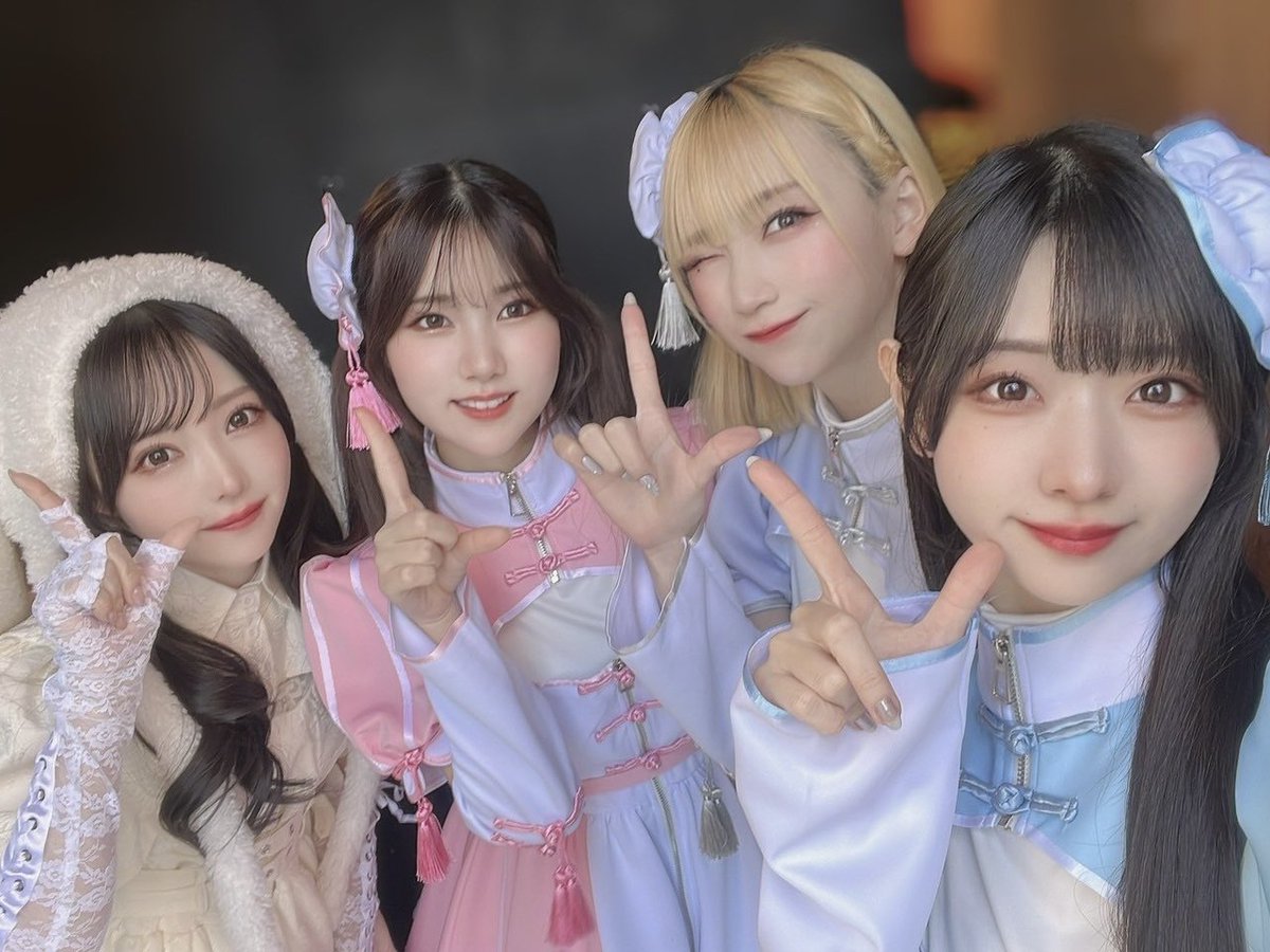 舞台『魔法歌劇アルマギア 
　　 　～The Cursed Melody～』
衣装付き通しでした⚔️
あと5日で本番なので
残りの稽古も気合い
入れ直して頑張ります💪

写真は前世の記憶…🪄

チケットこちらから💁‍♀️
🎟️confetti-web.com/events/9465
推しの扱いで購入してね♡*

#アルマギア #魔法歌劇アルマギア