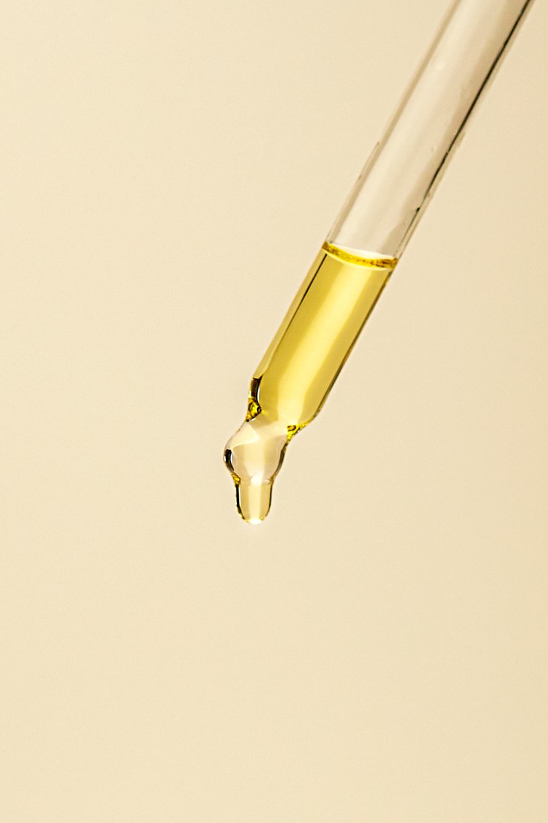 Tired of skincare that makes things worse? 

Serene Face Oil is made for acne-prone, sensitive skin—non-comedogenic, no irritants, no essential oils.

Just calming botanicals that balance, not break out.

Clearer, healthier skin—finally. 🙌