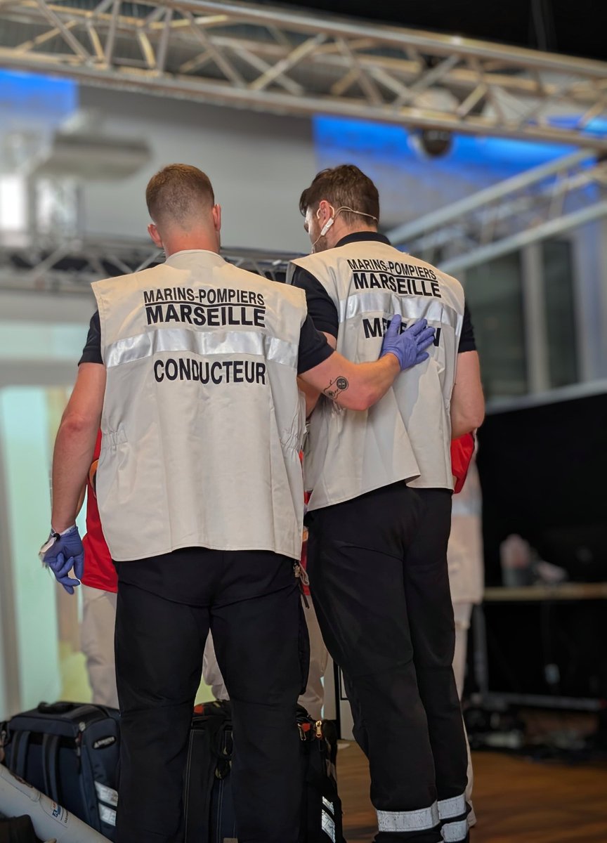 MarinsPompiers's tweet photo. En juin, s'est tenu le championnat de France en simulation médicale #simcup2025. Une équipe du BMPM a obtenu le titre envié de champion de France. https://t.co/xUAMZq7CiQ
