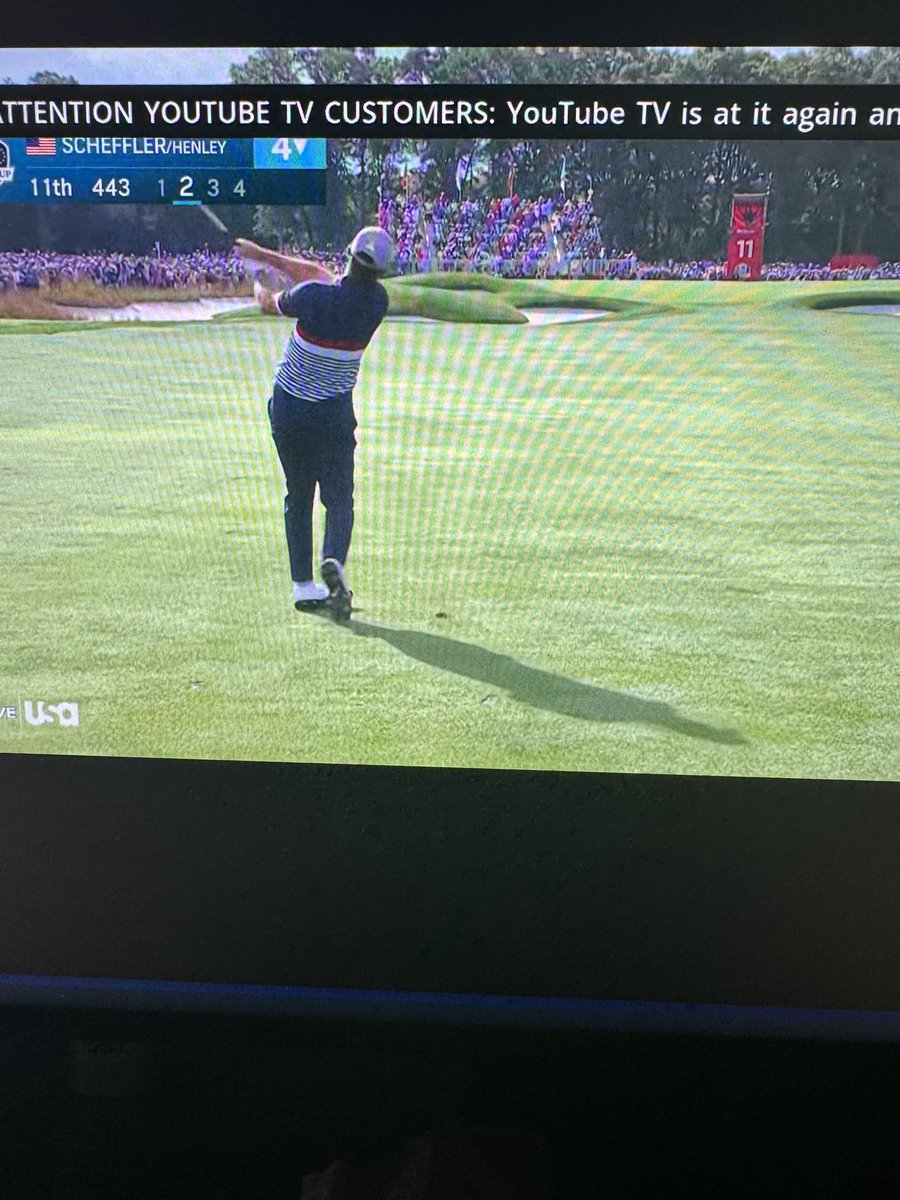 JonasKimm's tweet photo. @USANetwork this banner is so irritating along with the commercial load that I hope USA gets dropped. https://t.co/RRgxDlNXu7
