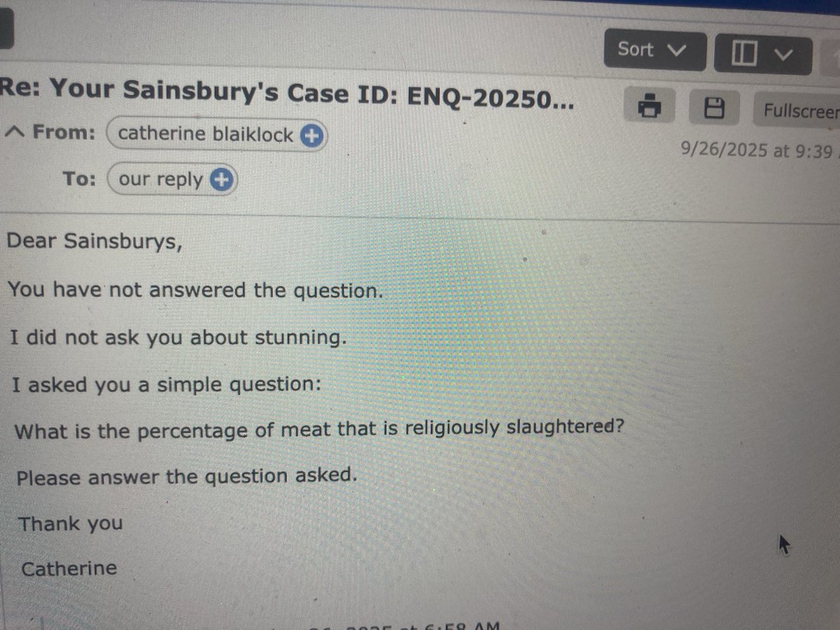 blaiklockBP's tweet photo. Please answer the question asked.
⁦@sainsburys⁩ 

I simply asked you what percentage of meat sold in Sainsbury’s is Religiously Slaughtered. https://t.co/thlYu1rC4q