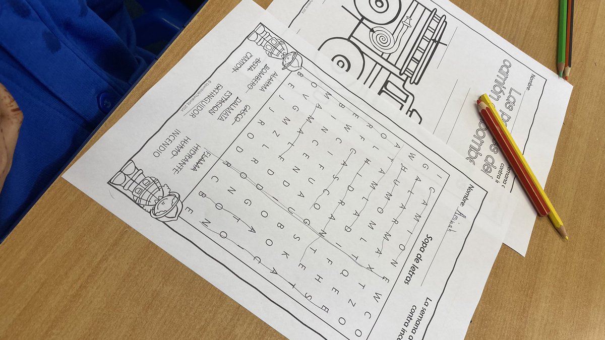 To celebrate European Language day in  Fire Fighters Career club  we looked at all the words in Spanish related to Fire Engines and Fire safety. We even watched Fireman Sam in Spanish. We had so much fun !